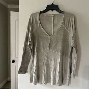 POL Women's olive V-Neck Top